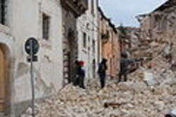 Terremoto Abruzzo, aprile 2009 - immagine di enpasedecentrale